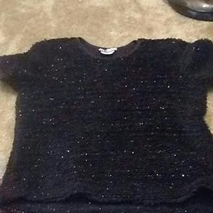 Knitted short sleeve sweater